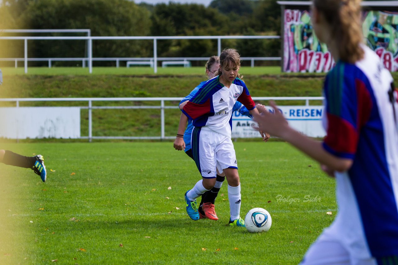 Bild 233 - B-Juniorinnen SV Henstedt Ulzburg - Frauen Bramfelder SV 3 : Ergebnis: 9:0